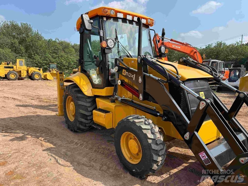 JCB 3CX 反铲装载机
