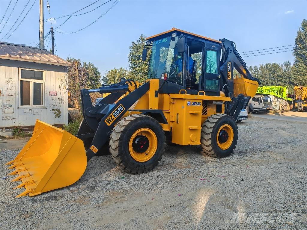 XCMG WZ30-25 反铲装载机
