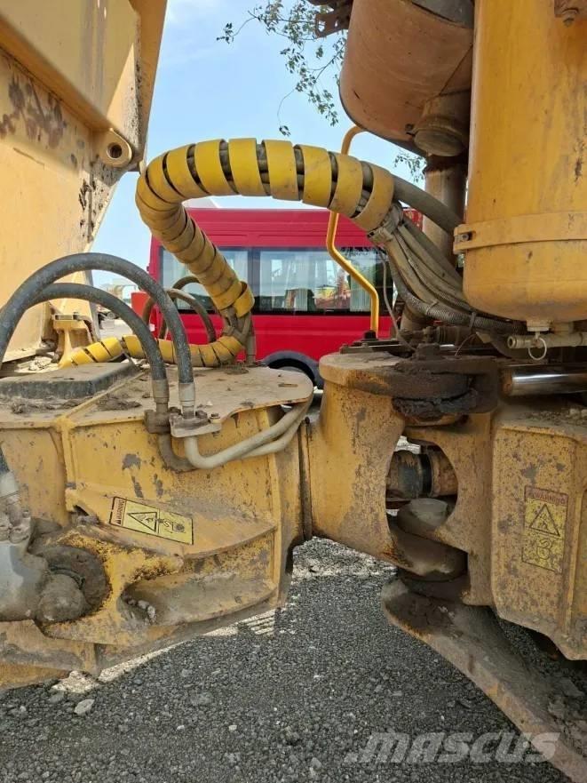 Volvo A 25 D 铰接式自卸车