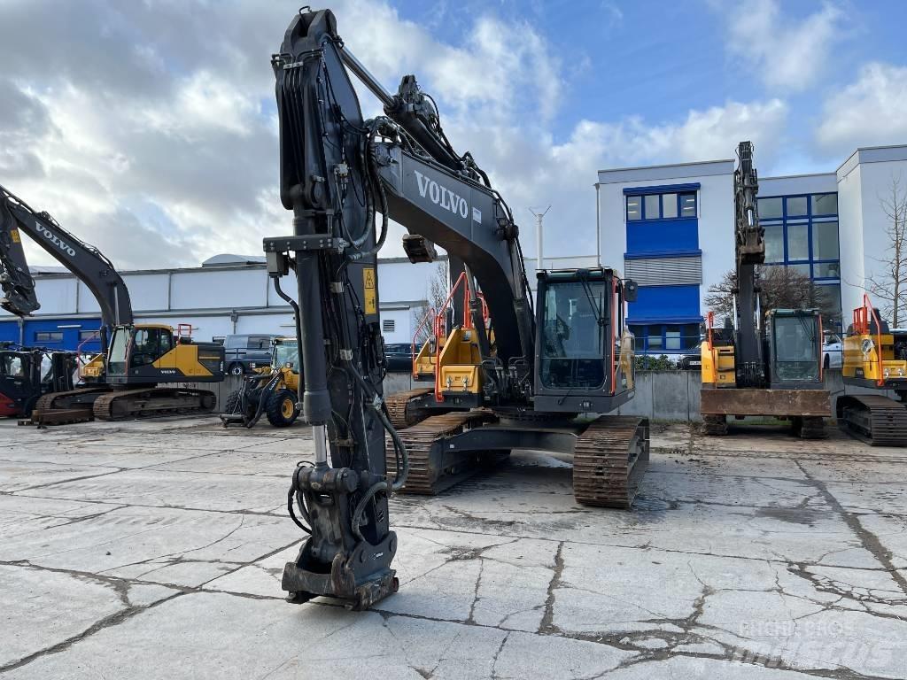 Volvo EC220EL 履带挖掘机