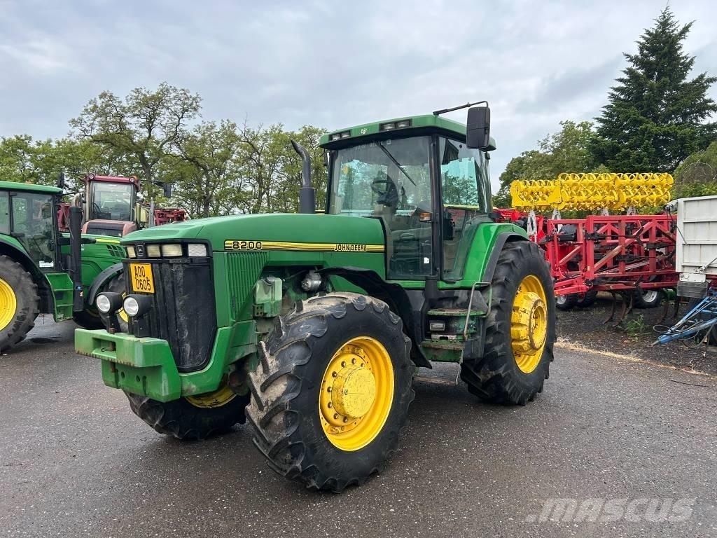 John Deere 8200 拖拉机/农用车