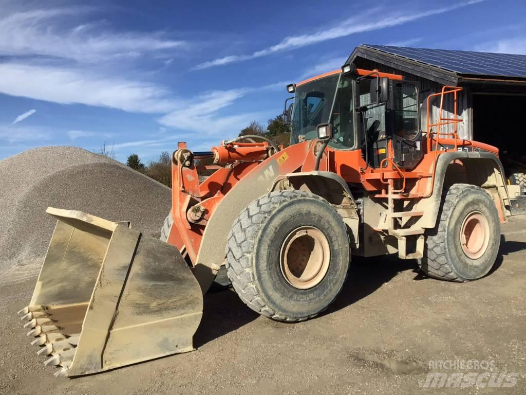 Doosan DL 420 轮式装载机