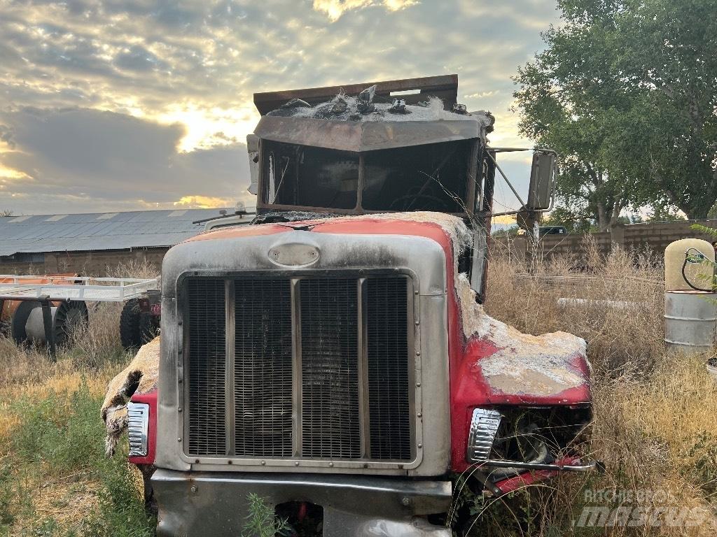 Peterbilt 377 自卸式货车
