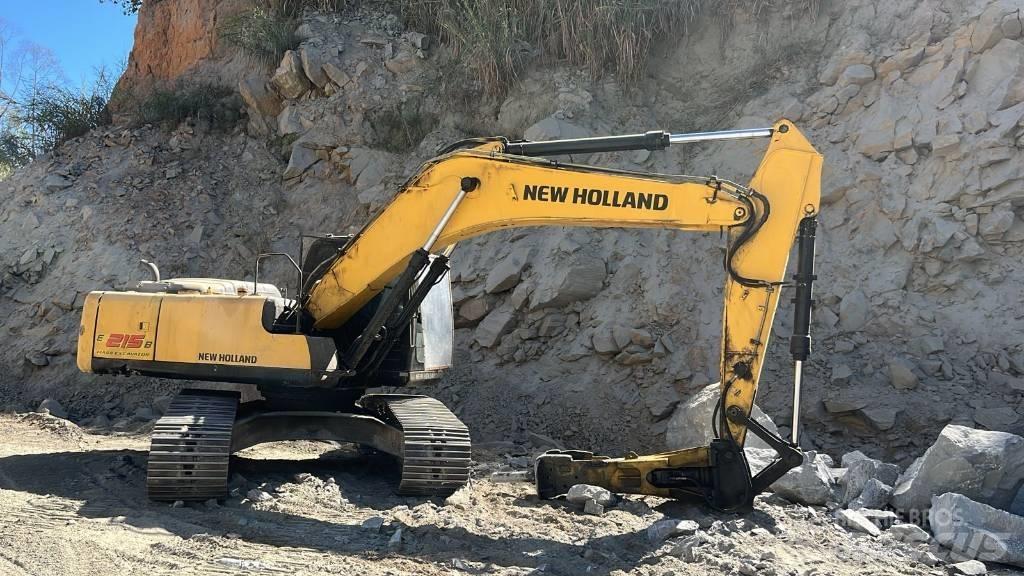 New Holland E 215 B 履带挖掘机