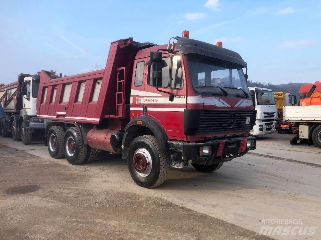 Mercedes-Benz 2635 自卸式货车