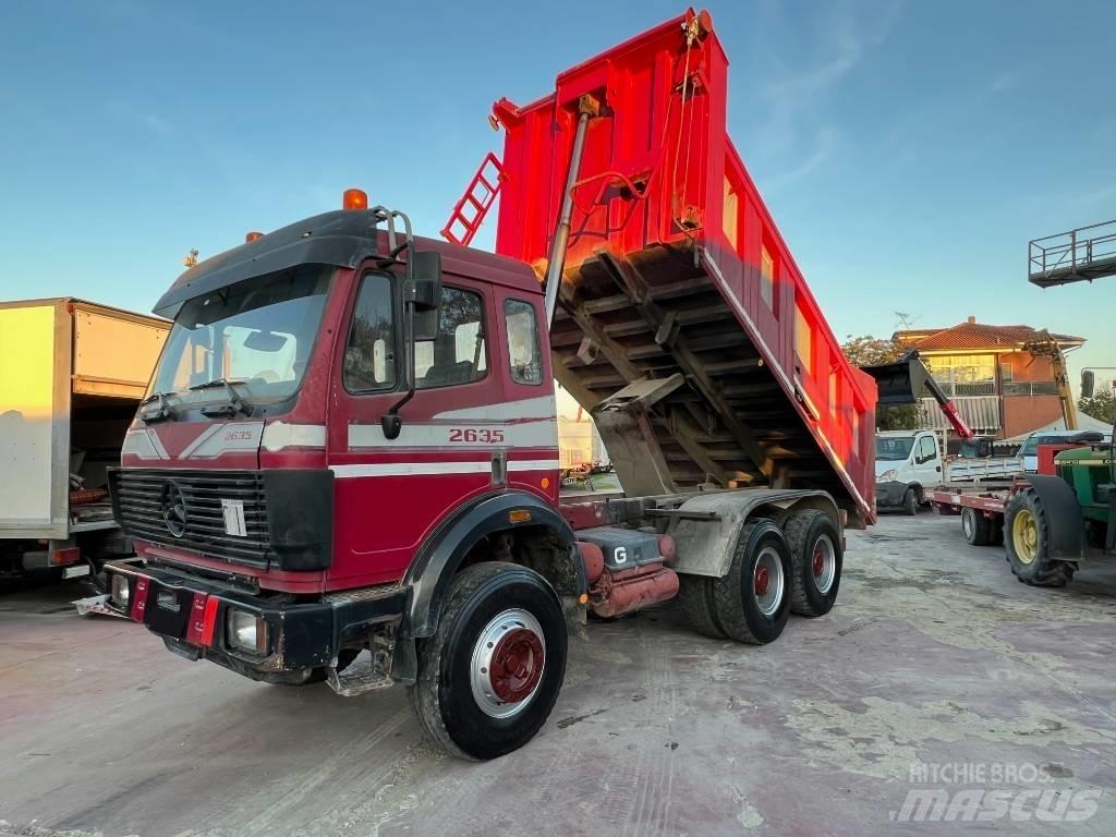 Mercedes-Benz 2635 自卸式货车