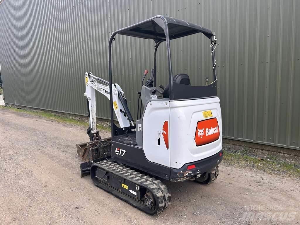 Bobcat E17 小型挖掘机