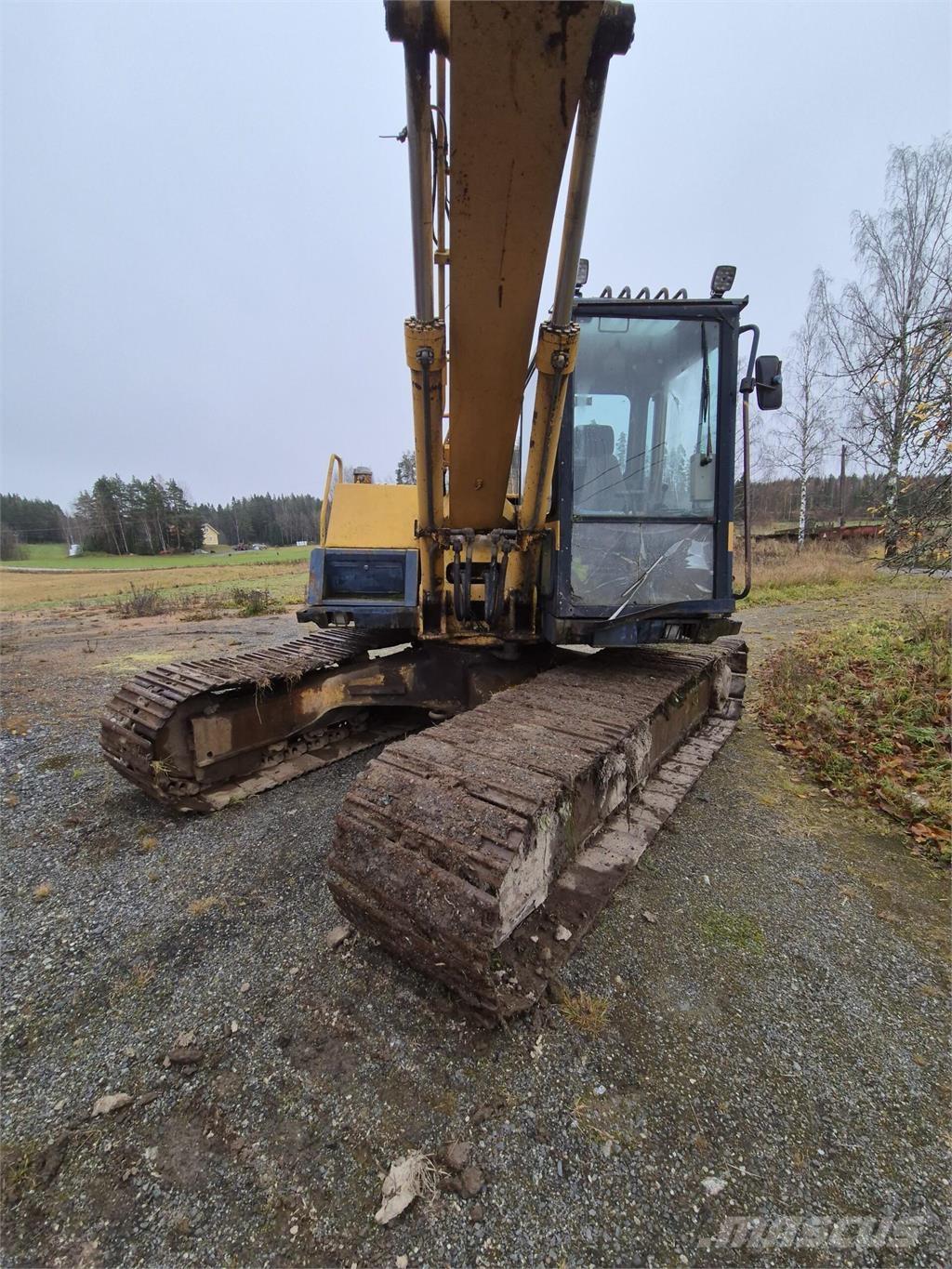 Komatsu PC180LC-3 履带挖掘机