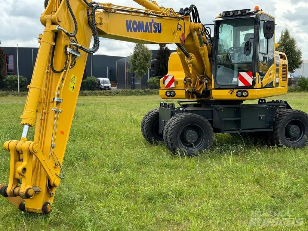 Komatsu PW180-11E0 轮式挖掘机