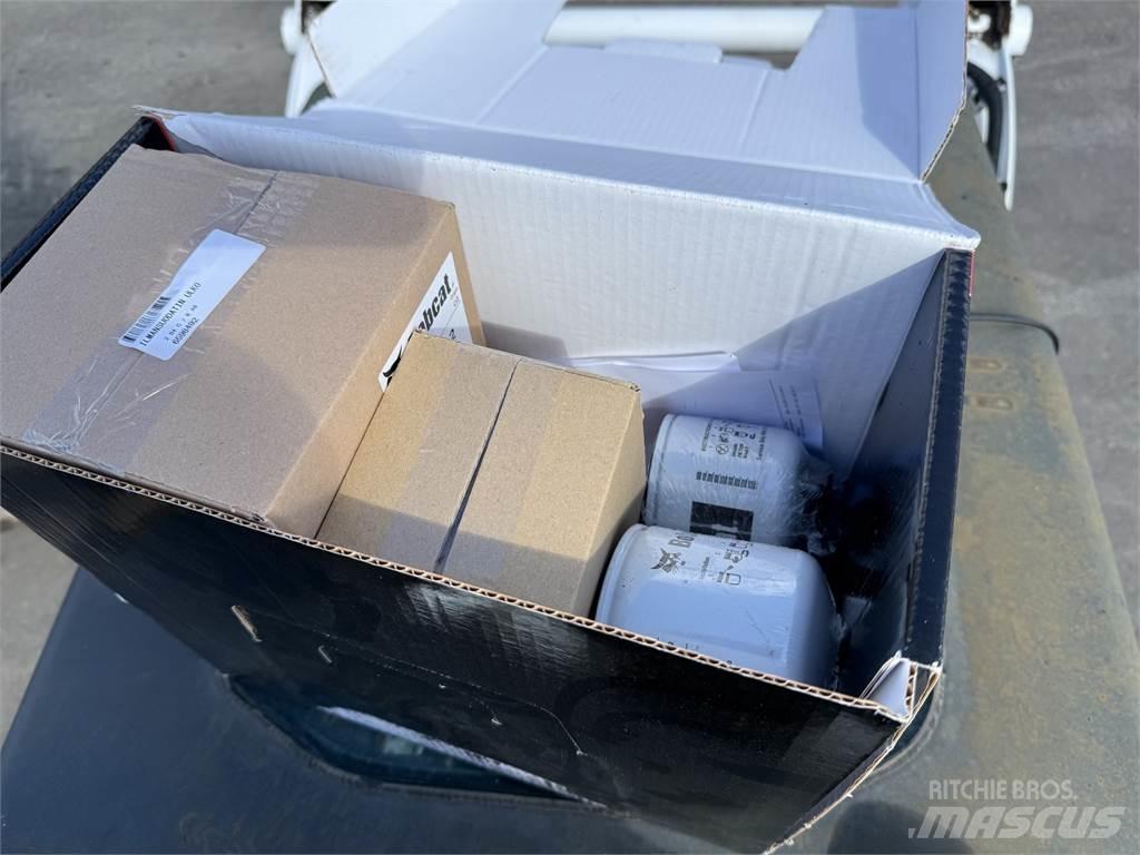 Bobcat S185 滑移装载机