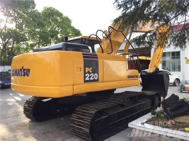 Komatsu pc200-7 履带挖掘机