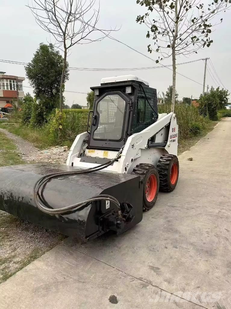Bobcat S 16 滑移装载机