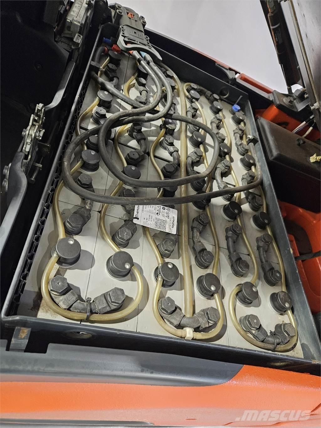 Linde E14 电动叉车