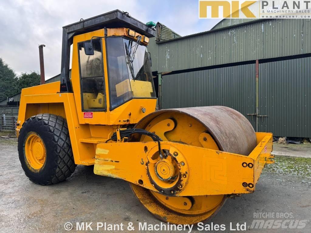 Bomag BW 213 D-2 单轮压路机
