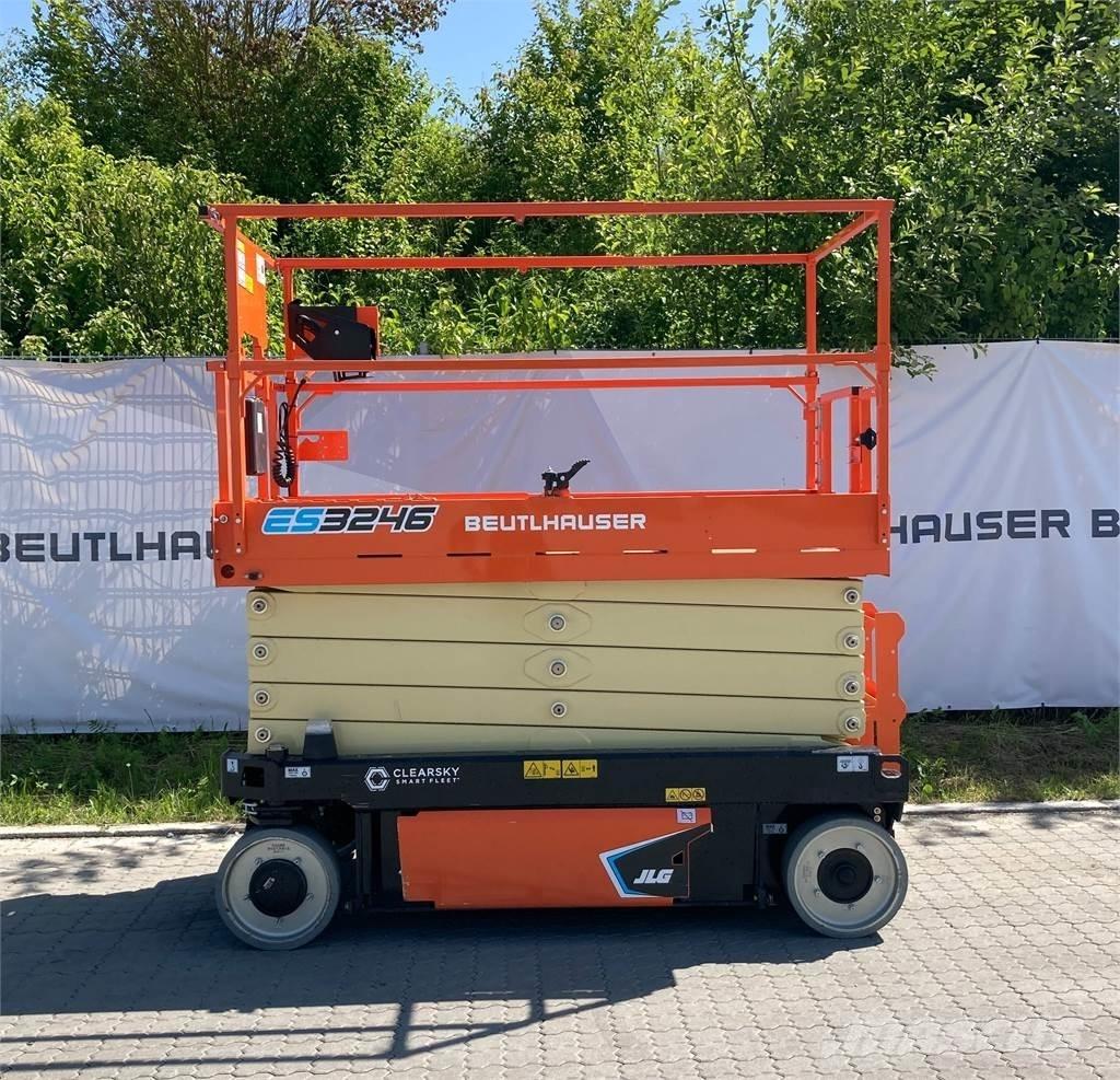 JLG ES3246 剪叉式升降机