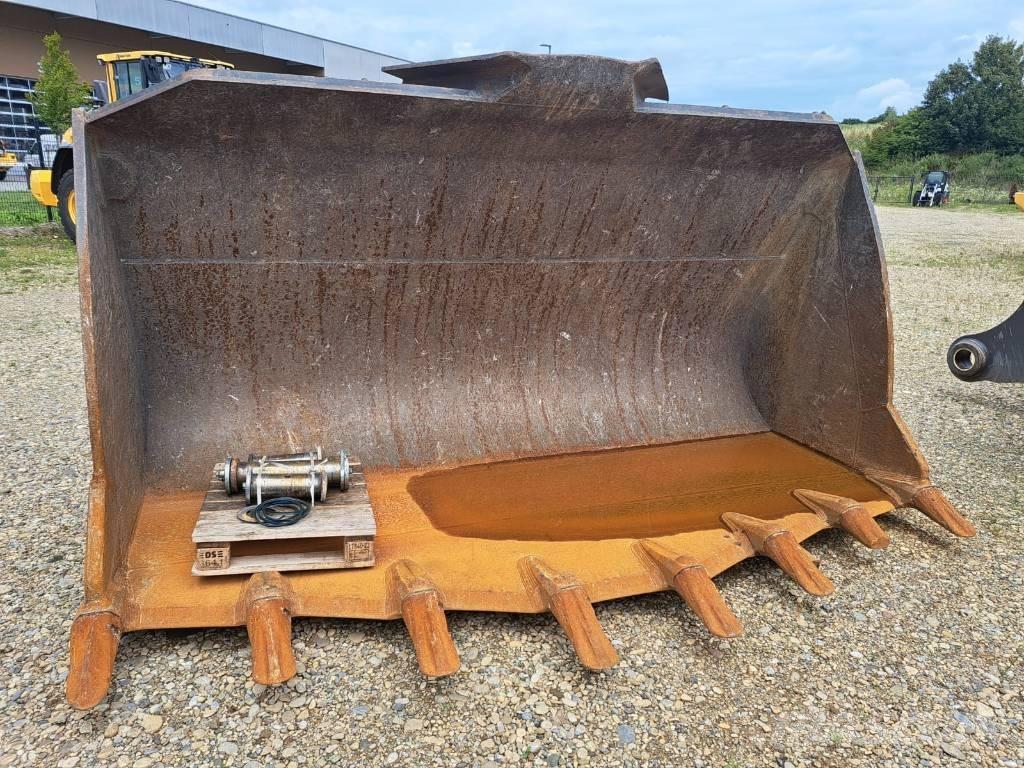 Volvo L220H 轮式装载机