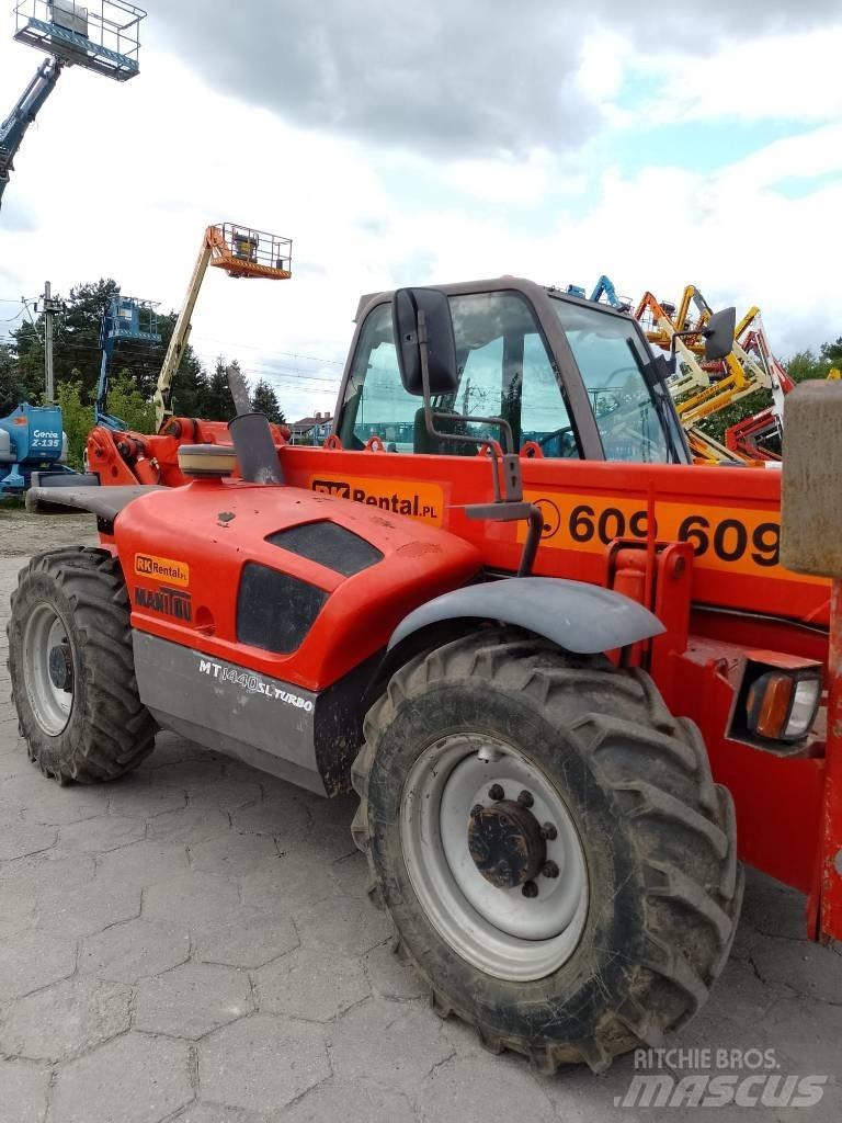Manitou MT 1440 伸缩臂叉装车|叉装车