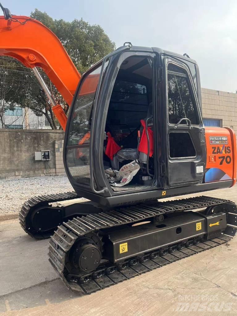 Hitachi ZX70 履带挖掘机