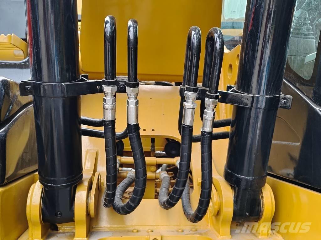 CAT 320 D 履带挖掘机