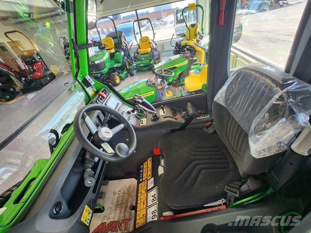 Avant 760 I 滑移装载机