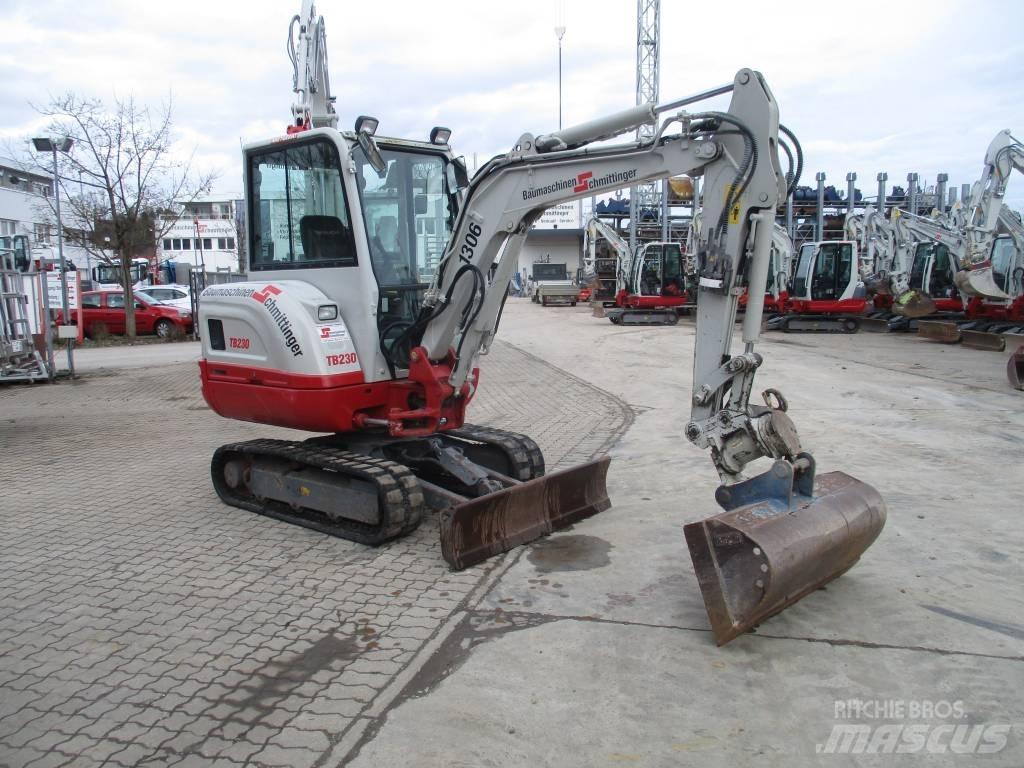 Takeuchi TB 230 小型挖掘机