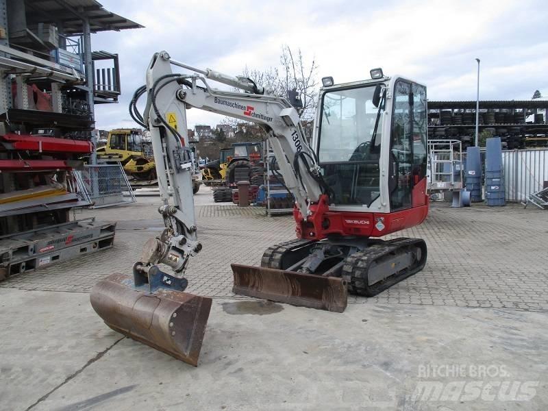 Takeuchi TB 230 小型挖掘机