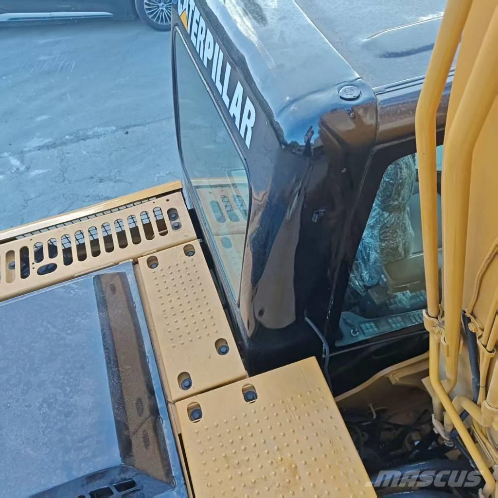 CAT 312 D 履带挖掘机