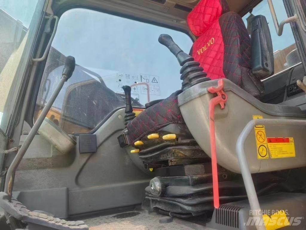 Volvo EC 210 履带挖掘机
