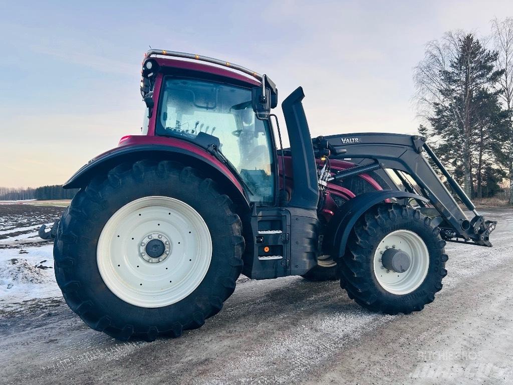Valtra T 215 Active 拖拉机/农用车