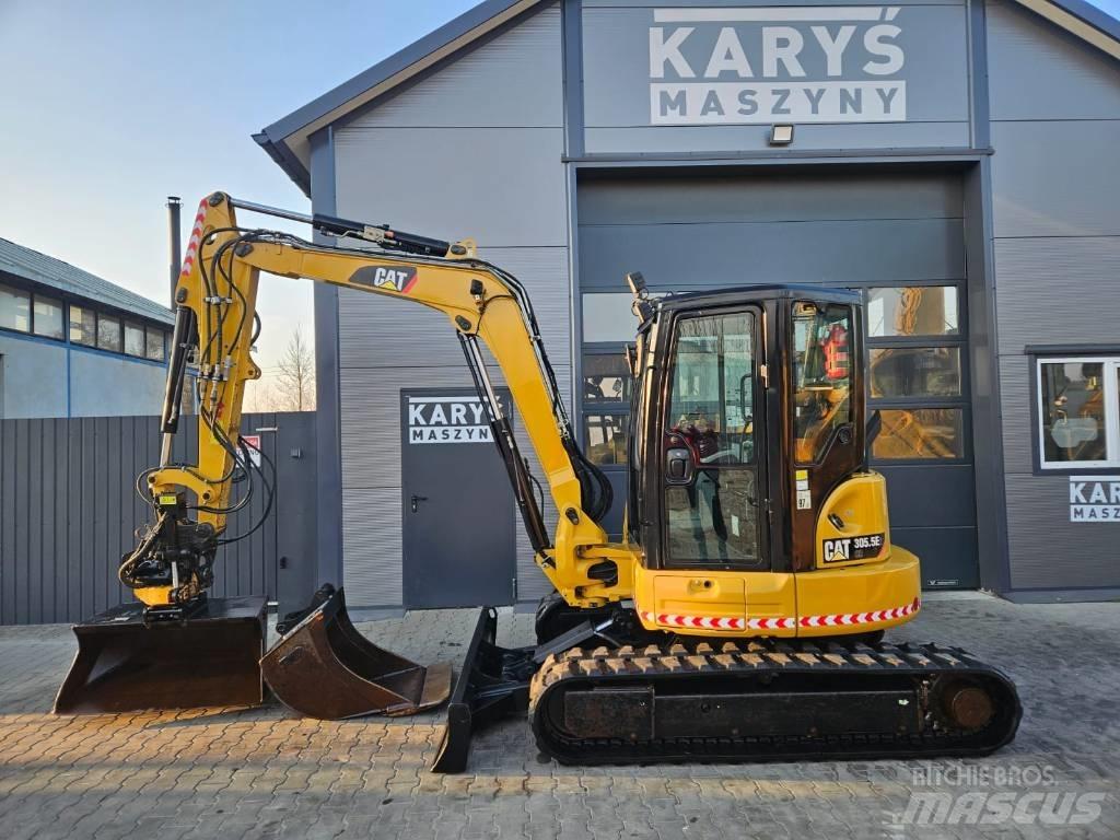 CAT 305.5 E2 小型挖掘机