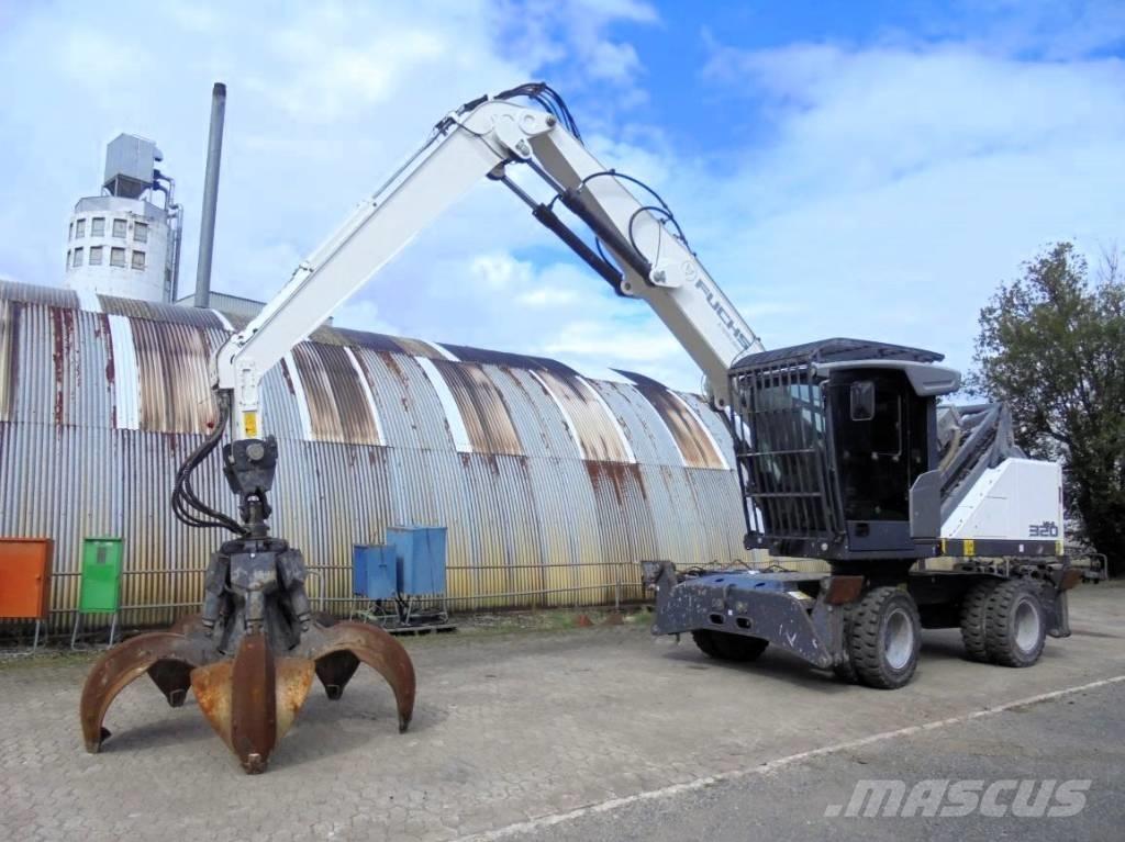 Fuchs MHL 320 工业挖掘机
