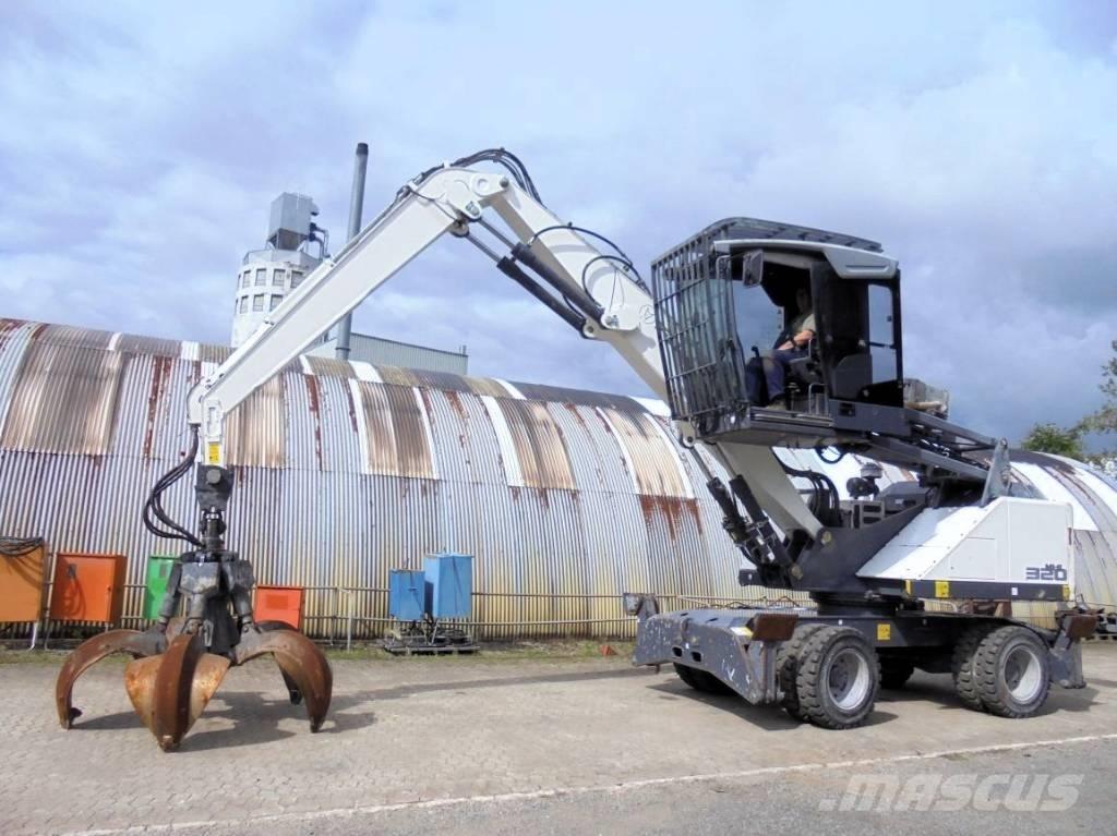 Fuchs MHL 320 工业挖掘机