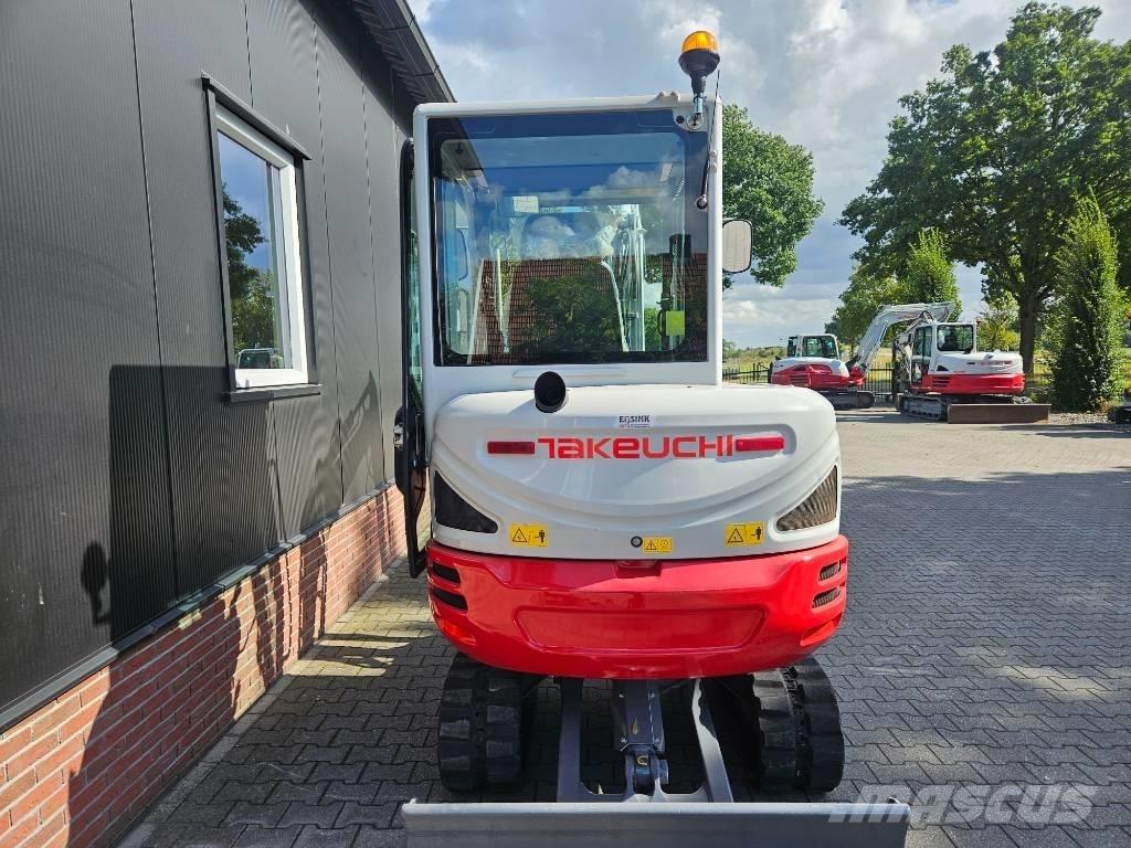 Takeuchi TB 230 小型挖掘机