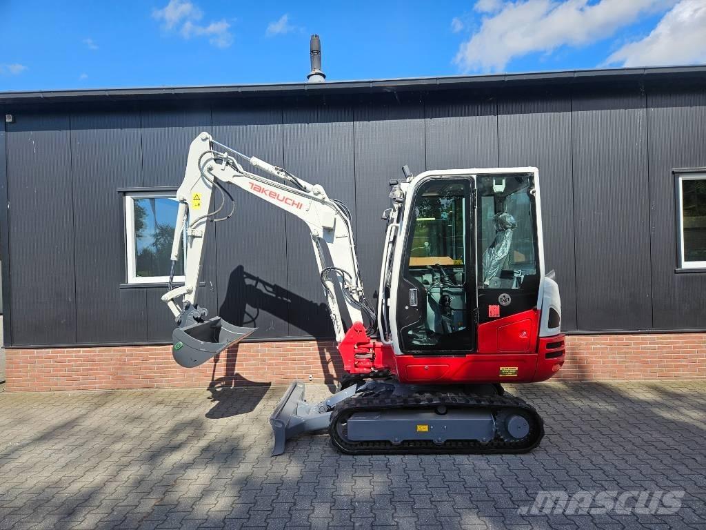 Takeuchi TB 230 小型挖掘机