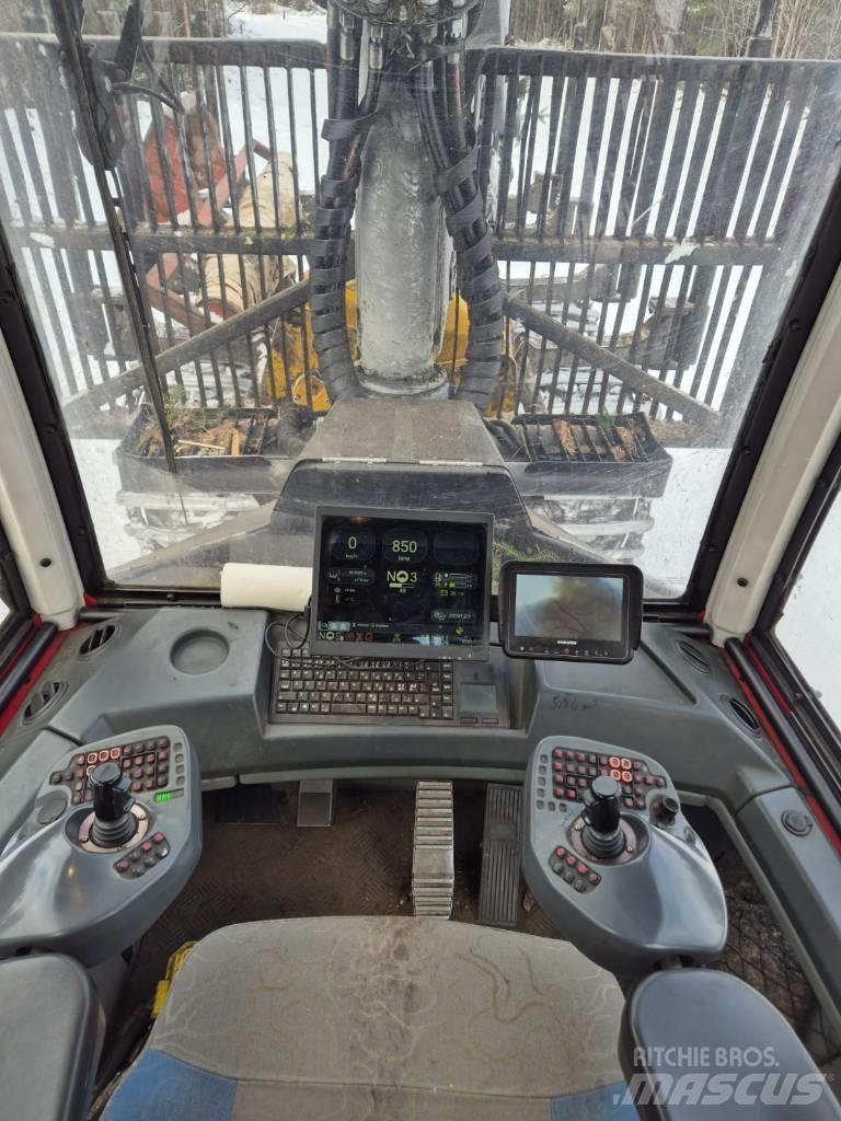 Komatsu 855.1 集运机