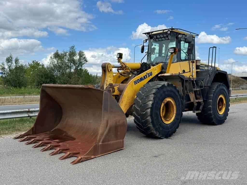 Komatsu WA470-5H 轮式装载机