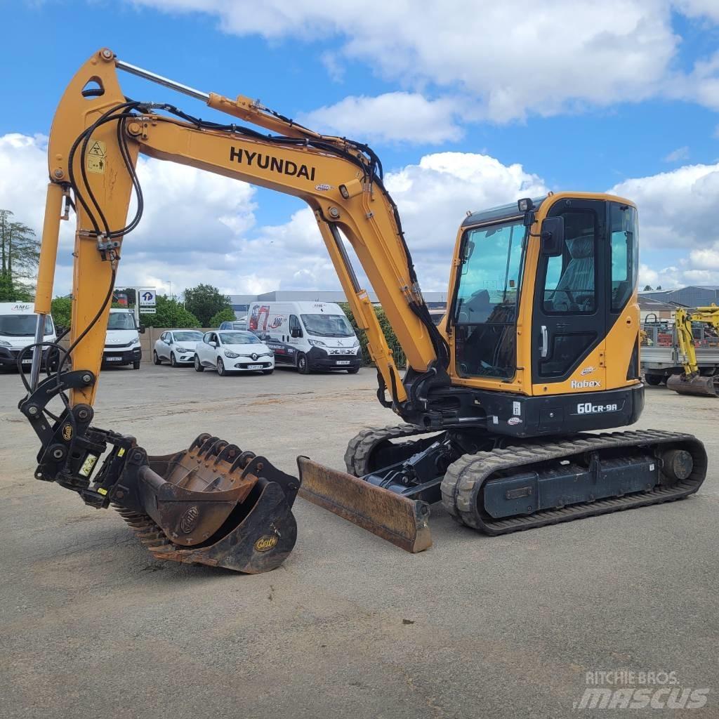 Hyundai R60CR9 小型挖掘机