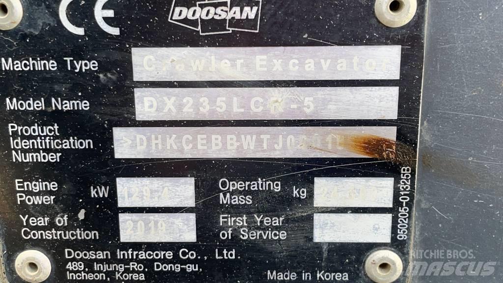 Doosan DX 235 LCR-5 履带挖掘机