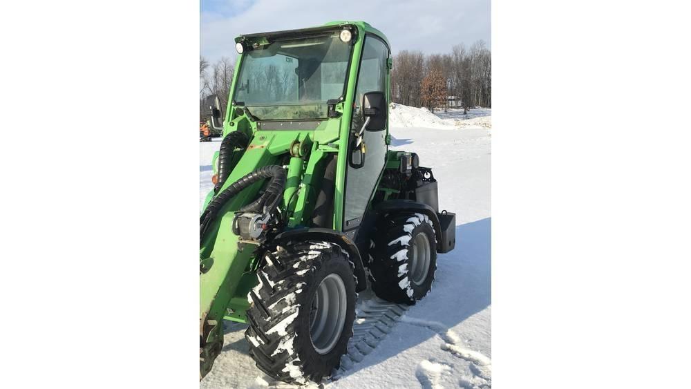 Avant 755 轮式装载机