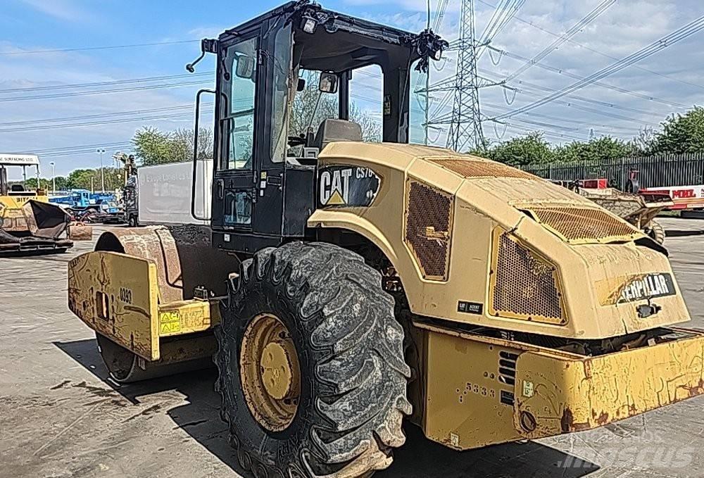 CAT CS 76 单轮压路机