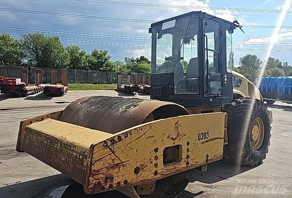CAT CS 76 单轮压路机