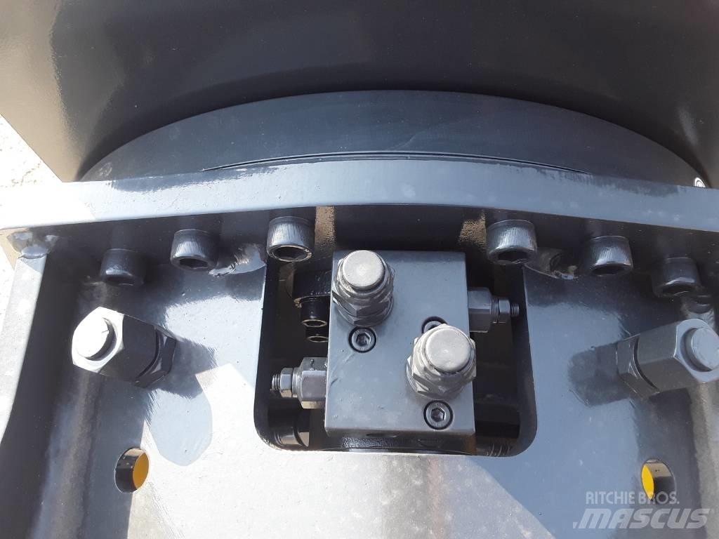 Mustang RH20 破碎钳