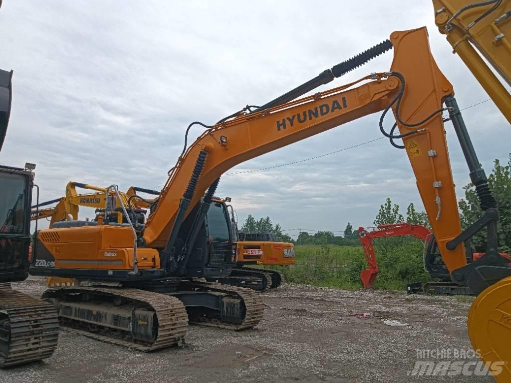 Hyundai R220-9S 履带挖掘机