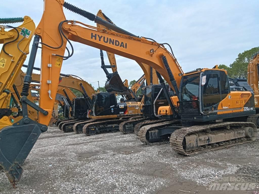 Hyundai R220-9S 履带挖掘机