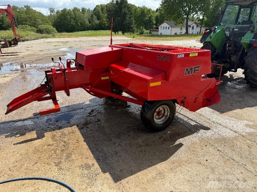 Massey Ferguson 224 方捆打捆机
