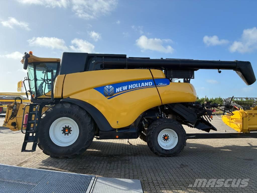 New Holland CR 9080 联合收割机