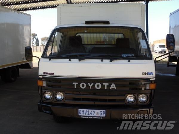 Toyota petrol 其他货车
