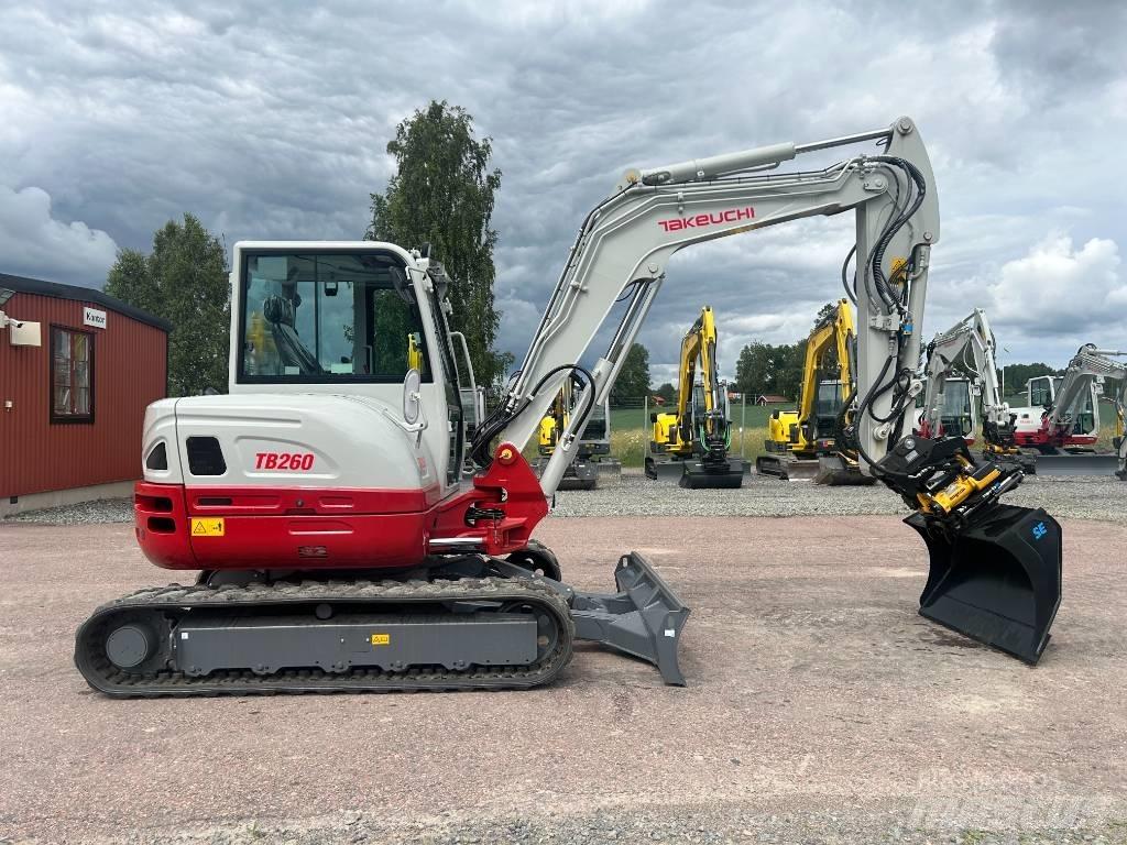 Takeuchi TB260 小型挖掘机