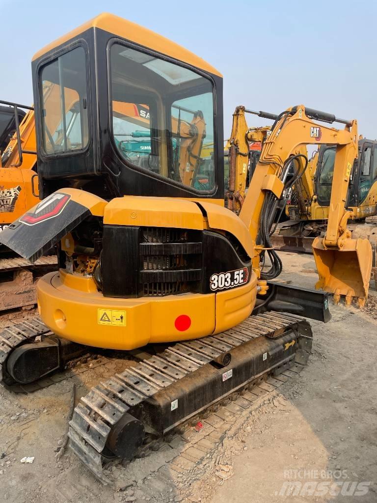 CAT 303.5E 小型挖掘机