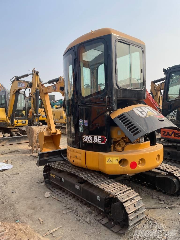 CAT 303.5E 小型挖掘机